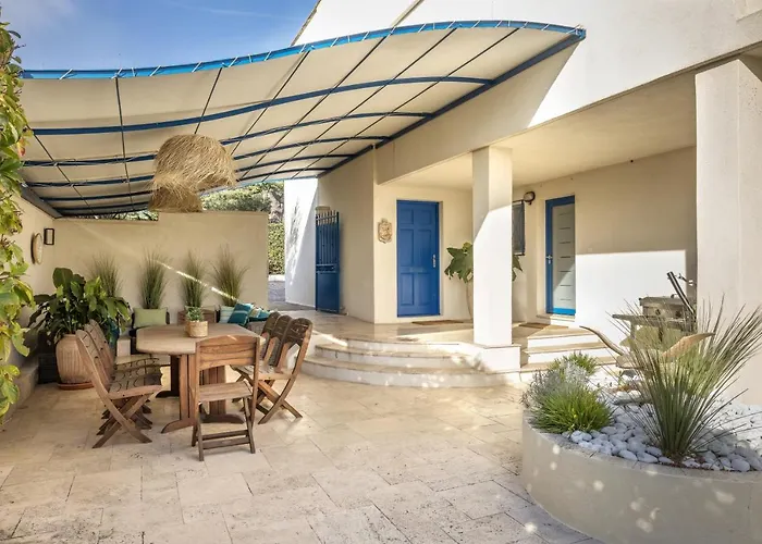 Villa Montfleuri, vue mer, piscine, 8 pers, centre-ville
